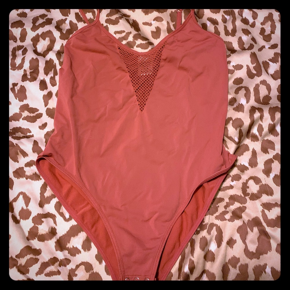 EUC VS PINK Bodysuit